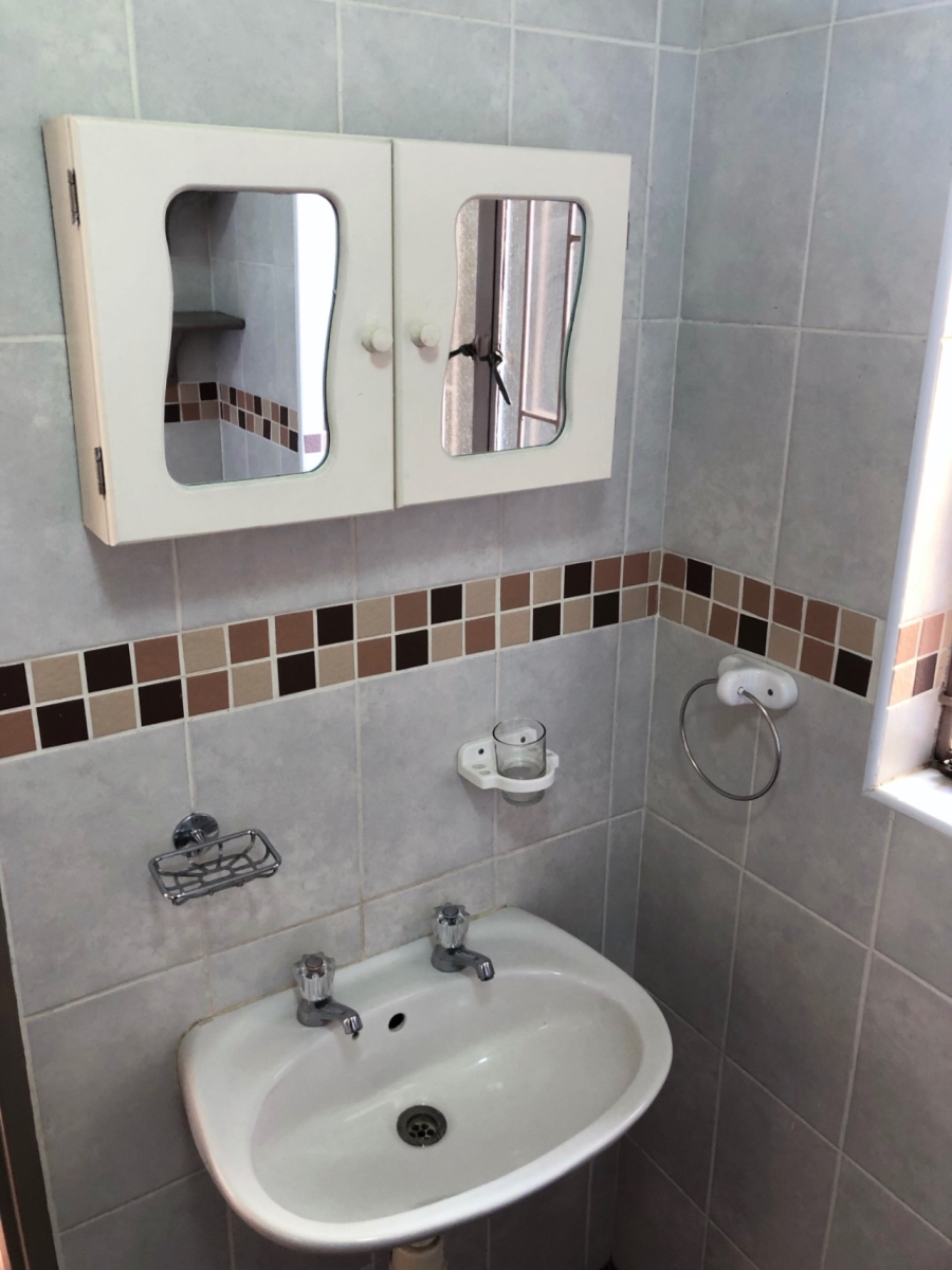 1 Bedroom Property for Sale in Kannoniers Park North West